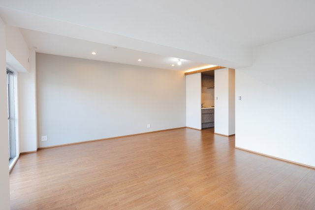 パストラルハイム豊中の居間・リビング|ゆったり過ごせるリビングです