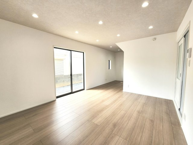 【居間・リビング】の画像