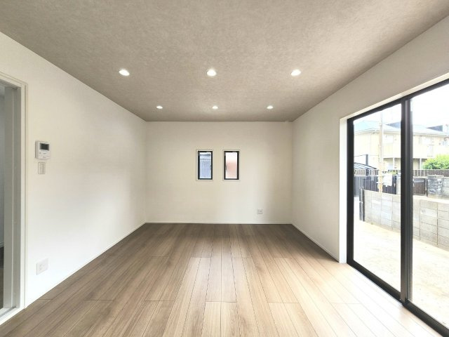 【居間・リビング】の画像