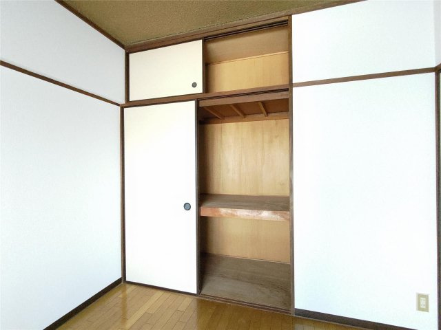 サンコーポ国分の収納