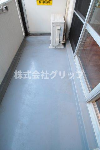 サンコート川崎南幸町のバルコニー