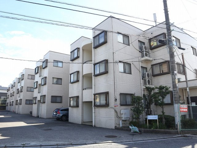 【外観】 | フェアリークリスタル宮本 | 外観は落ち着いています