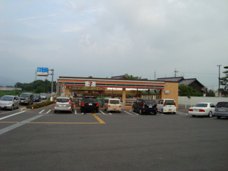 【周辺】 | カーサＨ．Ｋ | セブンイレブン彦根大堀町店まで629ｍ