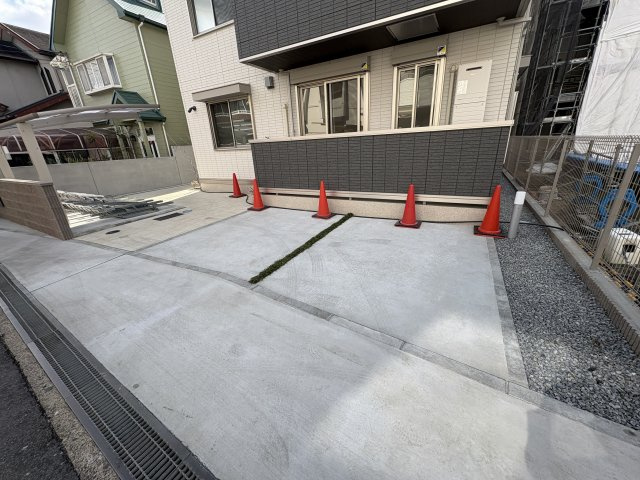 トリシア長岡天神の駐車場
