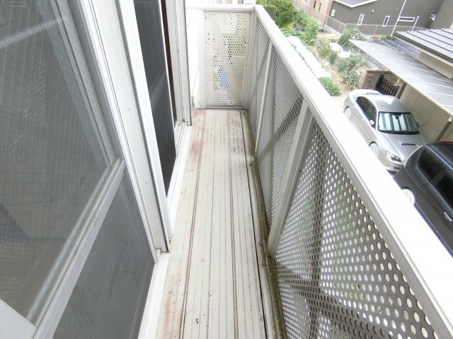 メゾン・ド・グリュのバルコニー|同物件別部屋