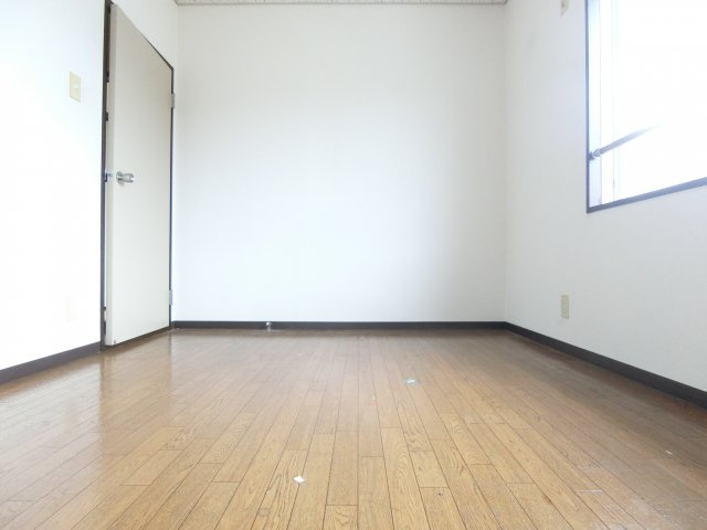 メゾン・ド・グリュの寝室|同物件別部屋