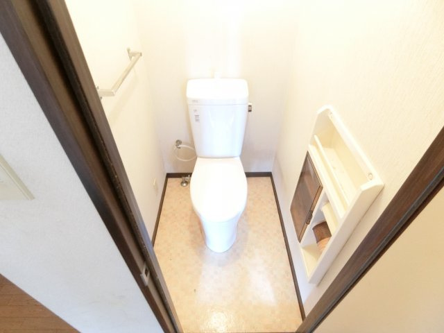 メゾン・ド・グリュのトイレ|同物件別部屋