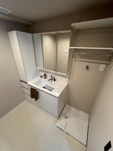 【独立洗面台】 | ロアール社南