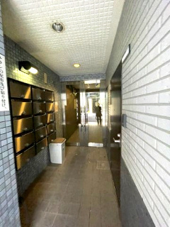 【エントランス】 | シャネル新大阪 | オートロック付きのエントランスです