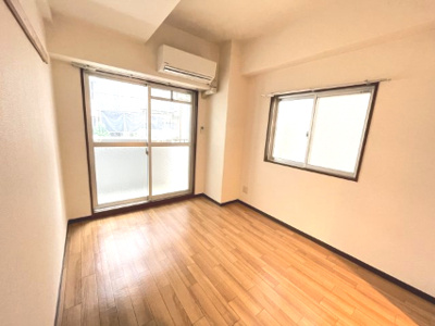 【居間・リビング】 | シャネル新大阪 | キレイなお部屋です