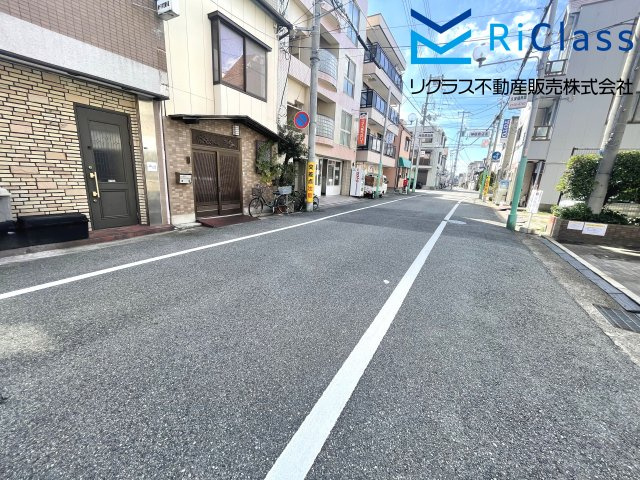 パルメーラ板宿の周辺|マンション前の道路です