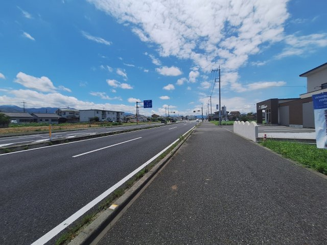 高崎市吉井町本郷売土地 ⑤号地の前面道路含む現地写真