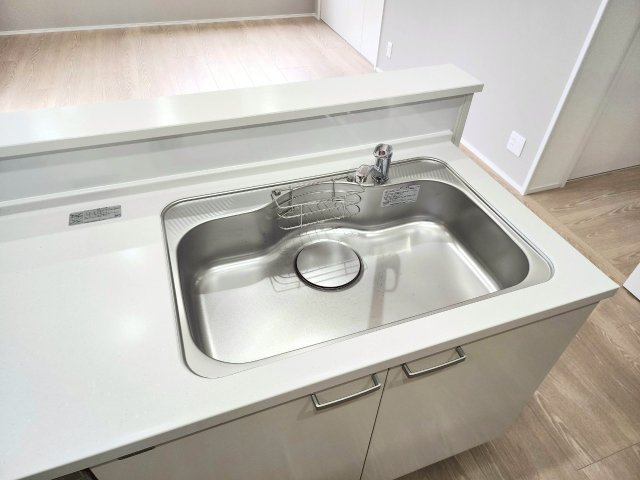 RESET HOUSE－リセットハウス－湯川新町2丁目3期【小倉南区　中古戸建】のキッチン|変色しにくいステンレスシンク♪【小倉南区　中古戸建】