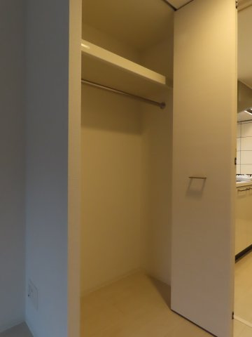 エスリード大阪クレストコートの収納