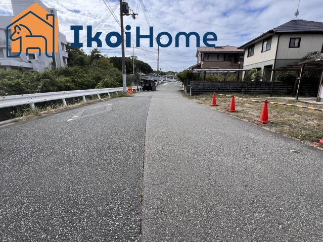 神戸市西区玉津町田中　土地の前面道路含む現地写真|●年中無休：当日予約可●西区、垂水区、明石市初。弊社は契約前に土地の地盤調査を無料で行っています