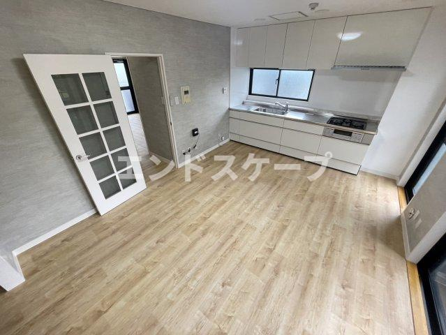 エルグランドレジデンスの居間・リビング|高崎、前橋、伊勢崎エリアのお部屋探しはエンドスケープまで！お客様の理想お聞かせ下さい♪