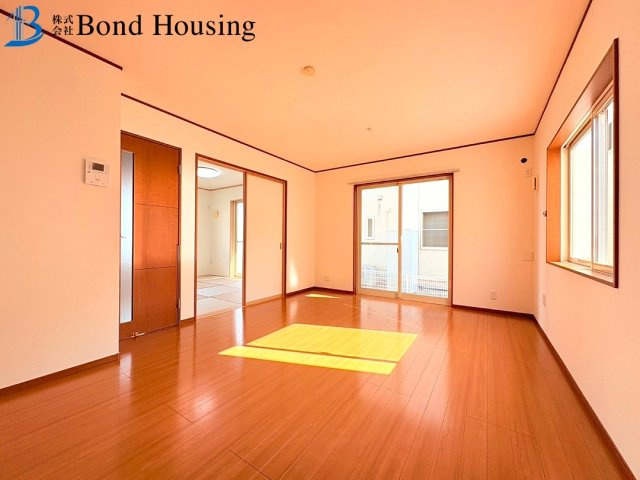 築浅戸建・お車２台駐車可・太陽光付き・玉津町今津　築１０年のその他