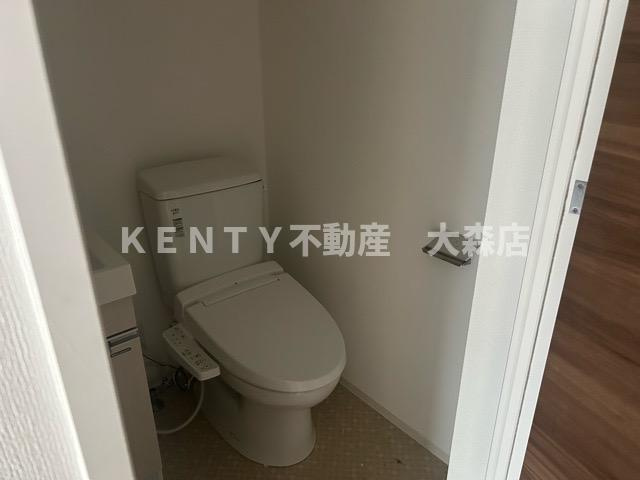 【トイレ】 | アイルカナーレ品川南 | 落ち着いた色調のトイレです