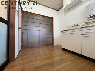 上垣ハイツの居間