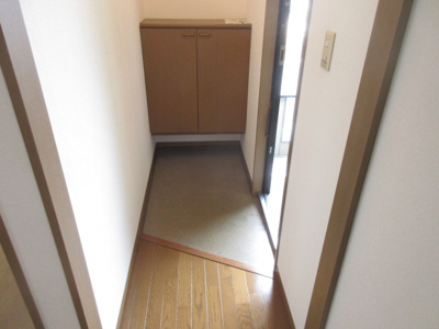 【玄関】 | セジュール高の原F