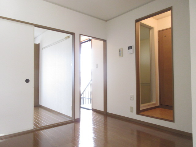 【居間・リビング】 | セジュール高の原F