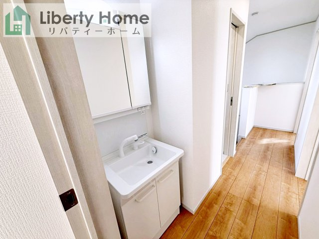 坂東市沓掛23-P1　戸建　14号棟　の独立洗面台