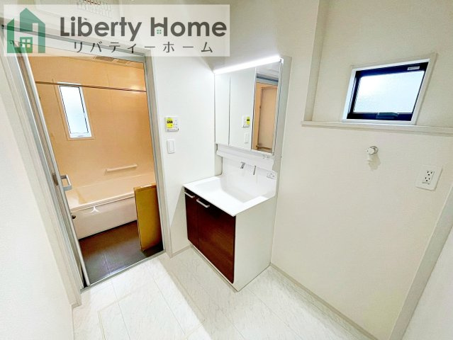 坂東市沓掛23-P1　新築戸建　15号棟　の脱衣所