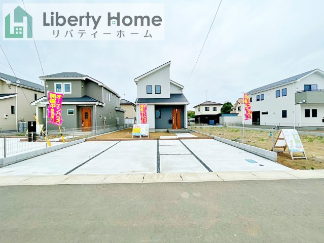 坂東市沓掛23-P1　新築戸建　15号棟　の駐車場