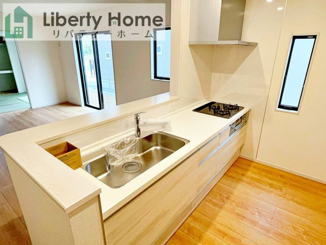 坂東市沓掛23-P1　新築戸建　15号棟　のキッチン