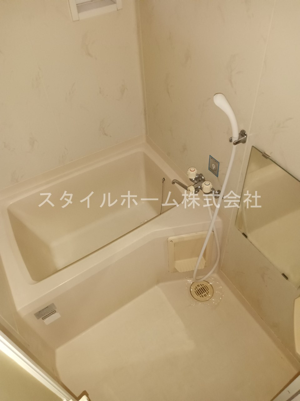 グリーンステージ中橋良Aの浴室