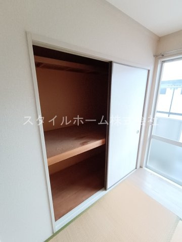 グリーンステージ中橋良Aの収納