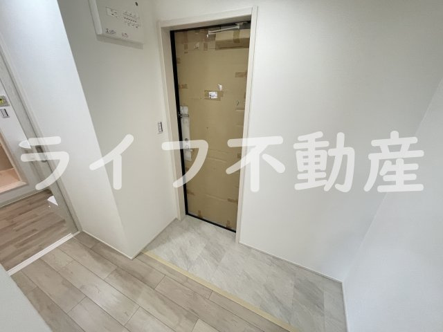フジパレス俊徳道WESTの玄関