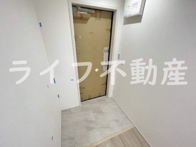 フジパレス俊徳道WESTの玄関|ゆったりとした玄関です