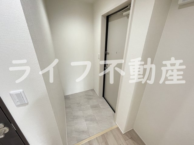 フジパレス弥刀Ⅱ番館の玄関|収納もある玄関です