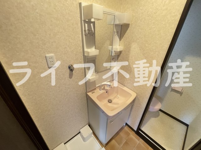 ジャルダン長瀬の独立洗面台|独立洗面化粧台が付いています