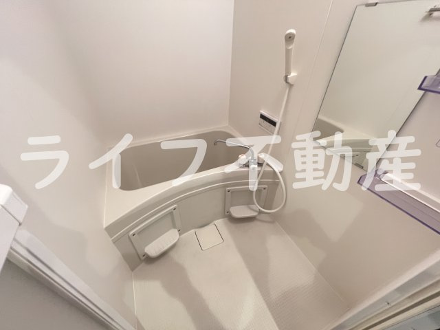ジャルダン長瀬の浴室|ゆったり過ごせるお風呂です