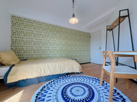 【洋室】 | ユーハイム春日レイクサイド | ここは子供部屋にどうですか？明るいお部屋は勉強もはかどるね！