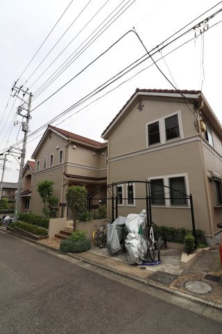 ファインヴィレッジはるひ野Fのエントランス