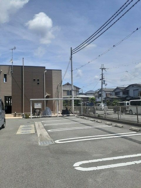 プルメリアの駐車場