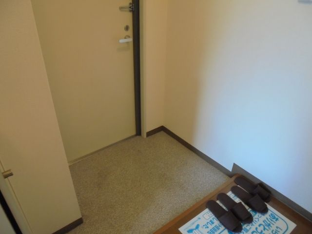 市川プラザの玄関