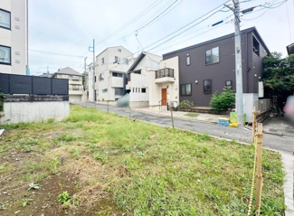 【外観】 | 2024年10月17日撮影
ご自宅から現地まで、当社スタッフがお車にて、「お迎え・お送り」をしております。ぜひお気軽にお問い合わせくださいませ♪