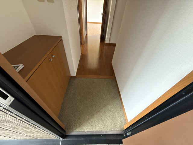 コンフォーレ今宿の玄関