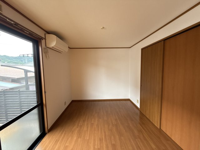 コンフォーレ今宿の洋室