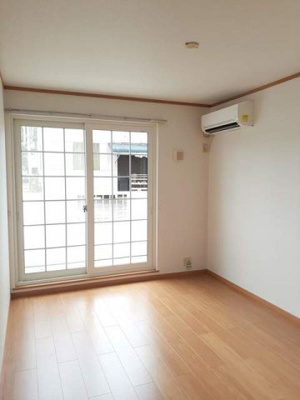 【居間・リビング】 | パールヴィレッジＲＥ　Ａ | リビングです