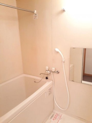 【浴室】 | パールヴィレッジＲＥ　Ａ | 日々の疲れを癒すお風呂付です