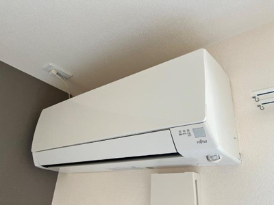 【設備】 | アルヴィータ | エアコン