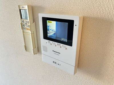 【内装】 | アルヴィータ | カメラ付インターホン