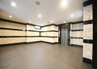 【エントランス】 | アドバンス大阪グロウスⅡ