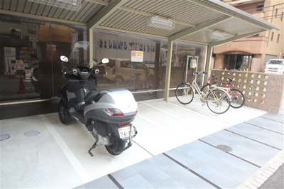 【駐車場】 | SERENiTE堺筋本町SUD