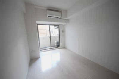 【洋室】 | SERENiTE堺筋本町SUD